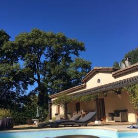 Gite De Merugat, hotel em Valeilles