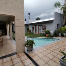 Rene's Guesthouse, hotel en Douglas