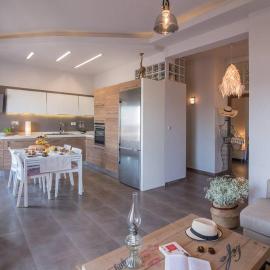 Ioanna Bayview Luxury Apartment 2BDR