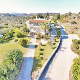 Villa Olive Grove, hotel em Afantou