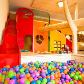 Familien Ferien Wohnung by Holzbau, hotel Scheßlitzban