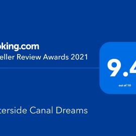 Waterside Canal Dreams, מלון במנדורה
