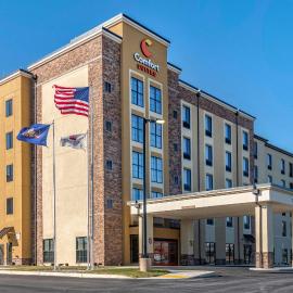 Comfort Suites Camp Hill-Harrisburg West: Harrisburg şehrinde bir otel