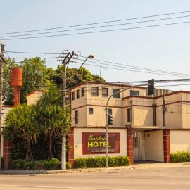 Giardino Hotel, hotell i Itaquaquecetuba
