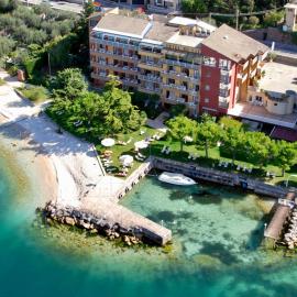 Hotel Du Lac - Relax Attitude Hotel, hotel i Brenzone sul Garda