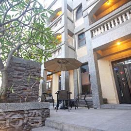 樂客2館, hotel in Hsia-shih