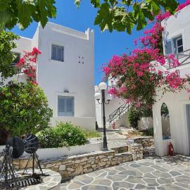 Teoria Paros - Matsas Windmill, отель в Наусе