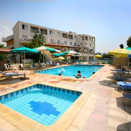 Petsas Apartments
