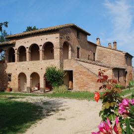 Casa vacanze Il Macchione Romizi, hotel Binamiban