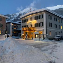Hotel Spöl Restaurant, отель в городе Цернец