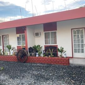 Doroteo's Transient House, hotell sihtkohas Calingcuan