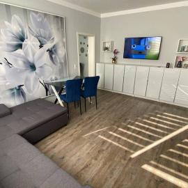 STAYWELL XXL Für 7 I Parkplatz I Küche I Netflix, hotel a Paderborn