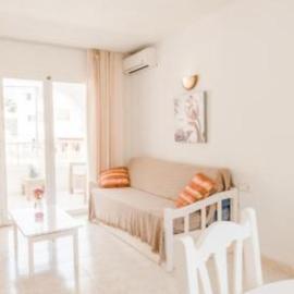 Apartamentos Torres Cardona (Playa), hotel di Cala Llonga