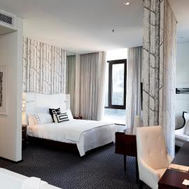 DAVINCI Hotel on Nelson Mandela Square