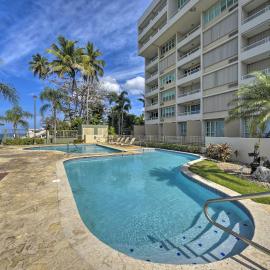 Oceanfront Resort Studio - 2 Mi to Rincon Plaza!, hotelli kohteessa Rincon
