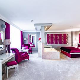 Phoenicia Grand Hotel, ξενοδοχείο στο Βουκουρέστι