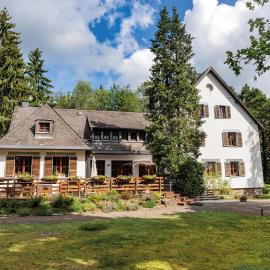 Waldhotel am Nürburgring, ξενοδοχείο σε Baar