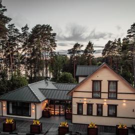 Vanaga Ligzda, hotel di Baltezers