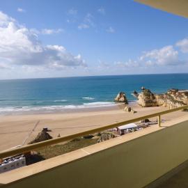 Apartamentos Varandas da Rocha, hotel in Portimão