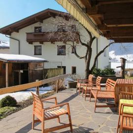 Holiday Home Eberharter by Interhome, hotel in Mayrhofen