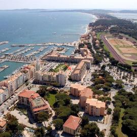 Holidays Hyères, hotel in Hyères