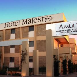 Hotel Majesty Bari, готель у Барі