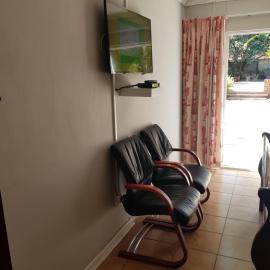 AGT Guesthouse, hotel em Vryheid