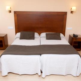 Abadía Burgos Camino Santiago – hotel w mieście Burgos