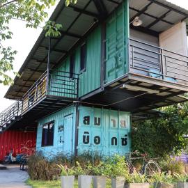 Smile Box Coffee & Resort, hotel di Ban Nong Hin