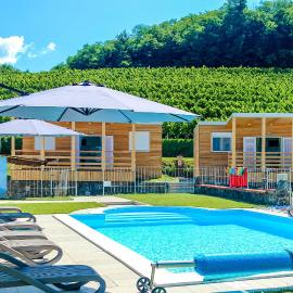 Saxida Wine Estate, hotel en Zalošče