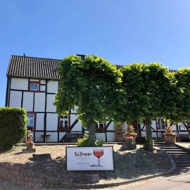 Herberg Oud Holset, hotel en Lemiers