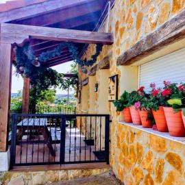 CASA DRUNA LEE ; CASA EN EL CAMPO, hotel in Santa Gadea