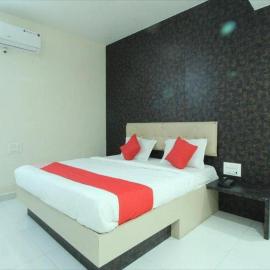 Regal Residency, hotel em Gulbarga