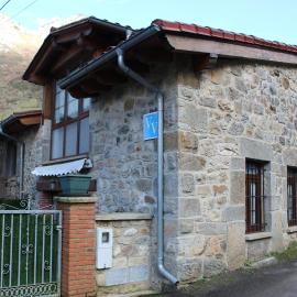 Vivienda Vacacional La Casina de Tina - Casas de los Picos
