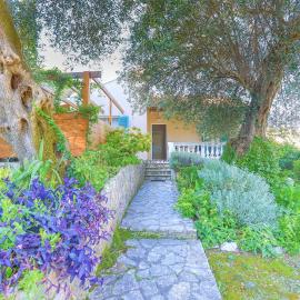 Villa Kiki