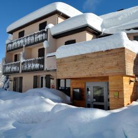 Saint-Jacques-des-Blats에 위치한 호텔 Logis Hôtel Le Griou