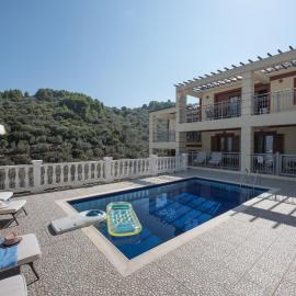 Gallis Villa, hotell i Pefkias