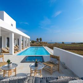 Seawater Villa - Luxury Pool Retreat - 150m Beach, Hotel in Lachania