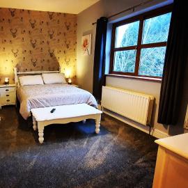 Church View House F56H977, hotel in Gorteen