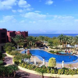 Gorgeous Sea View Apartment - Tala Bay Resort, Aqaba
