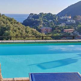3 Bedroom Pet Friendly Apartment In Moneglia