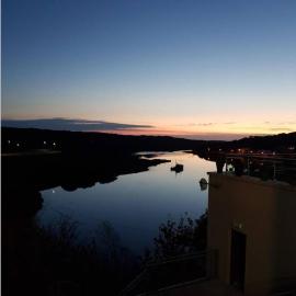 The Loft @ Clifden Bay Apartments, viešbutis mieste Klifdenas