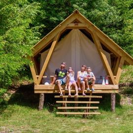 Adrenaline Check Camping、ボヴェツのホテル