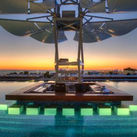 Veer Luxury Boutique Hotel & Beach Club, מלון בג'ונייה