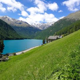 Hotel Vernagt, hotelli kohteessa Senales