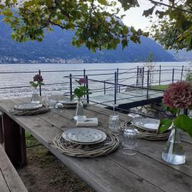 Le Vetrate sul Lago Lake Como Amazing View, hotelli kohteessa Nesso