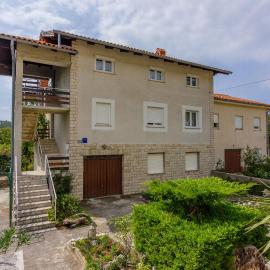 Apartments Ledy