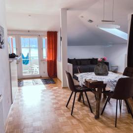 Ferienwohnung Karasek mit Seeblick