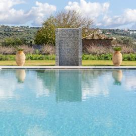 CARLOS MANSION LUXURY SUITES, hotel v destinaci Methoni