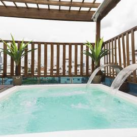 8-Bedroom Penthouse with Private Jacuzzi & Rooftop
